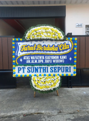 Papan Bunga Duka di Sakra Barat